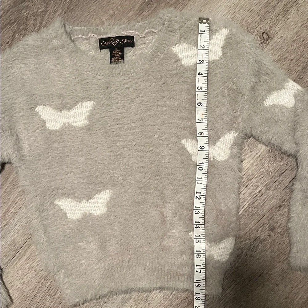 Super soft Women's Gray Sweater with White Butterflies